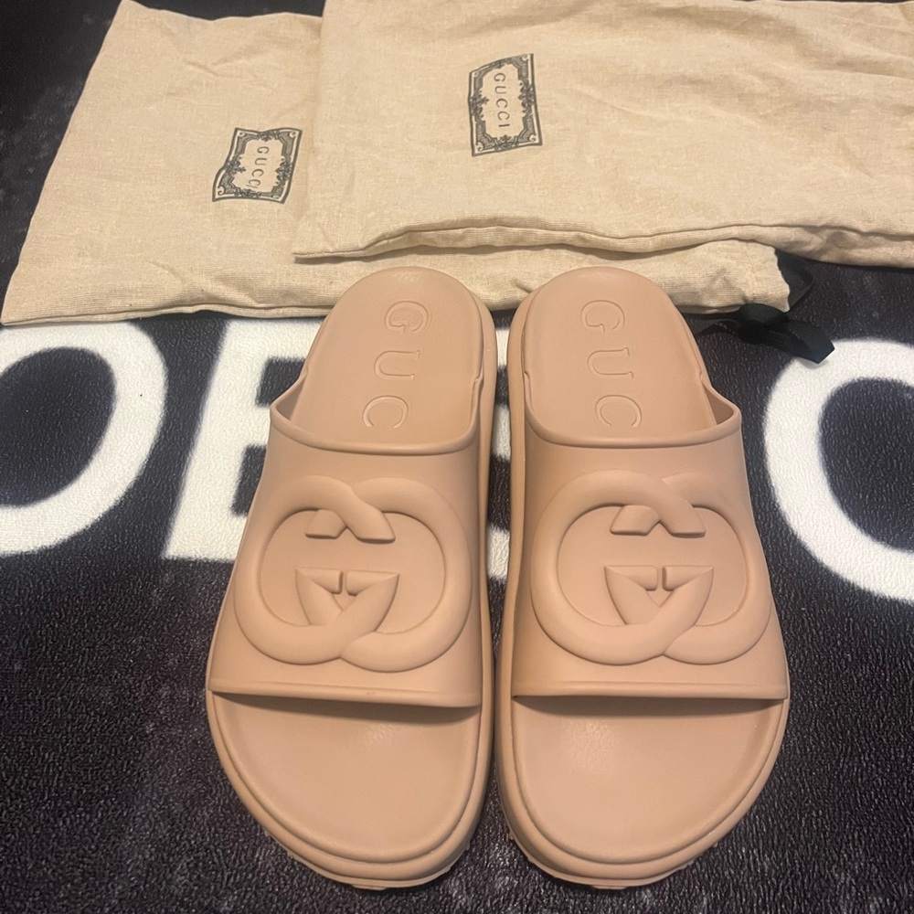 Gucci Interlocking Sandals